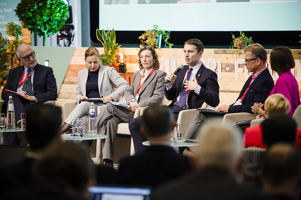 Sébastien Abis speaking